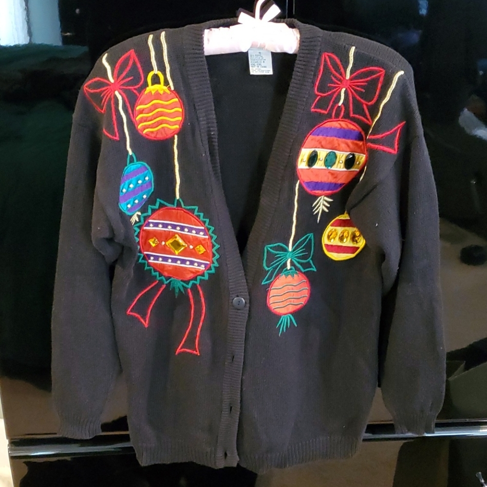 Holiday sweater. Women's Small, runs large.